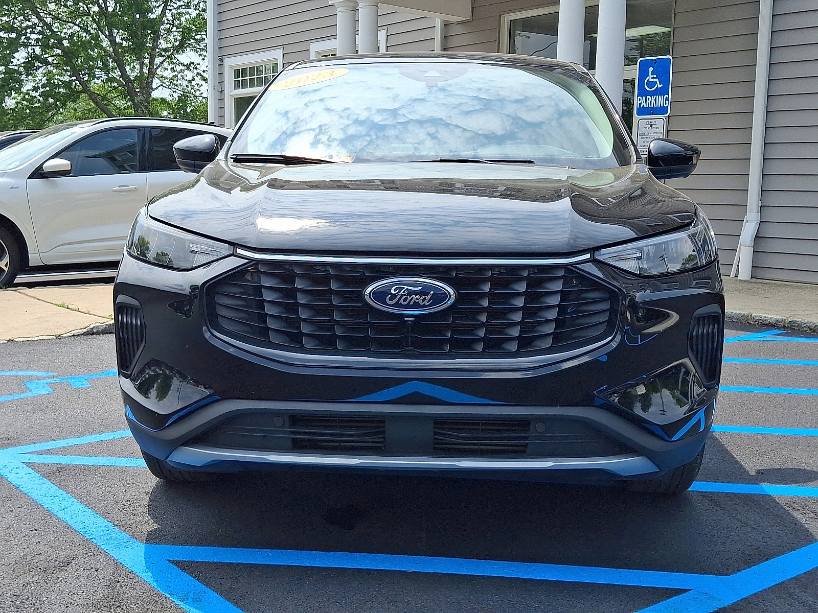 Used 2023 Ford Escape Active w/ Tech Pack #2 image 2