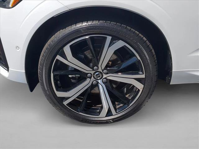 Certified 2023 Volvo XC60 B5 Ultimate w/ Climate Package image 25