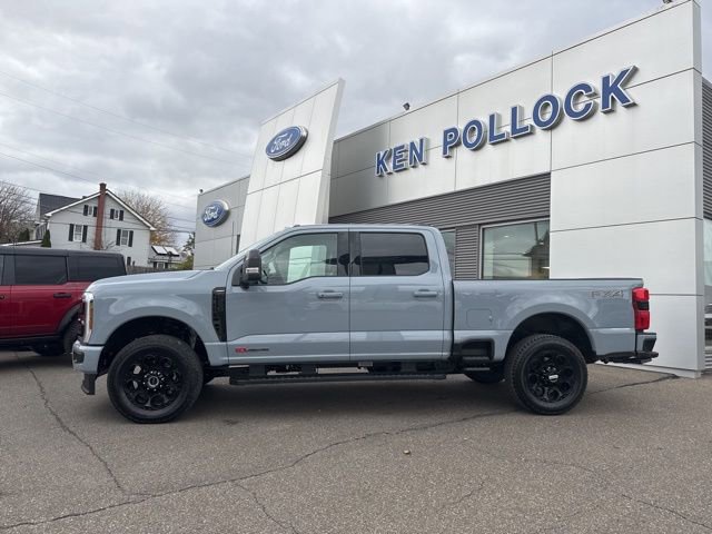 New 2026 Ford F250 Lariat w/ Black Appearance Package image 8