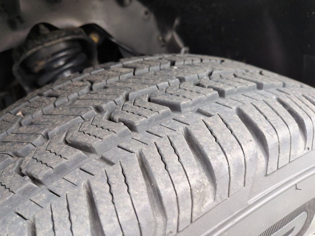 Used 2012 Chevrolet Colorado LT image 27