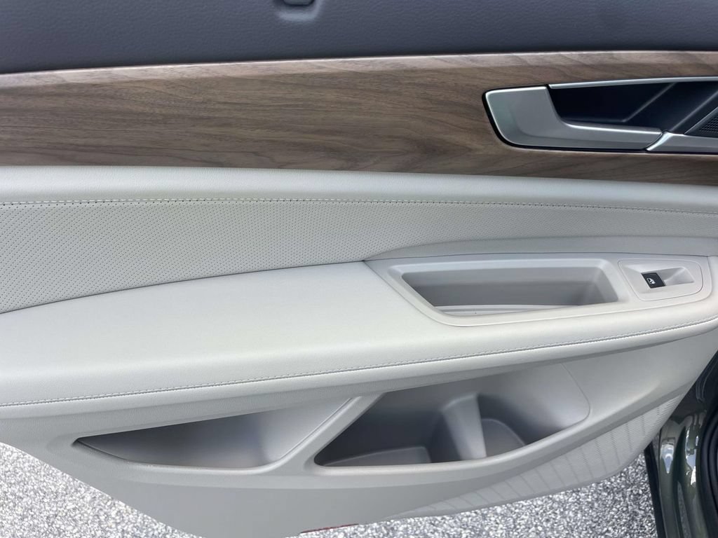 New 2026 Volkswagen Atlas SE FWD image 11