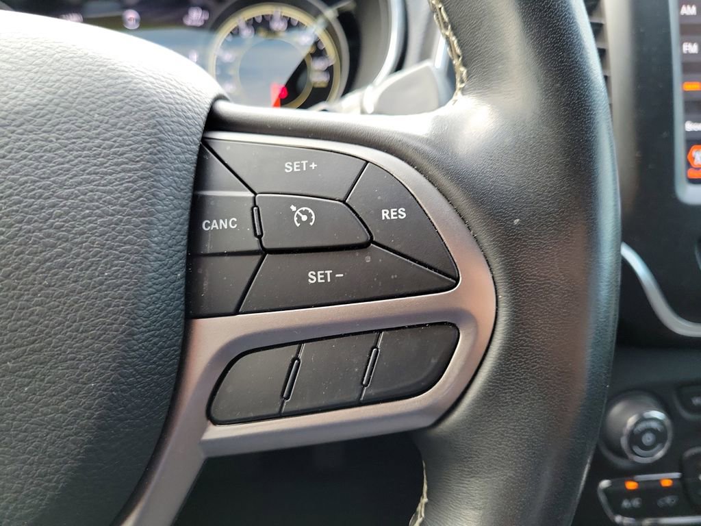 Used 2021 Jeep Cherokee Latitude Lux 80th Anniv w/ Quick Order Package 26U 80TH image 14