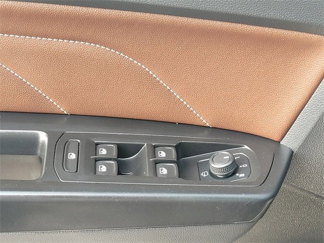 Used 2021 Volkswagen Atlas SEL Premium image 33