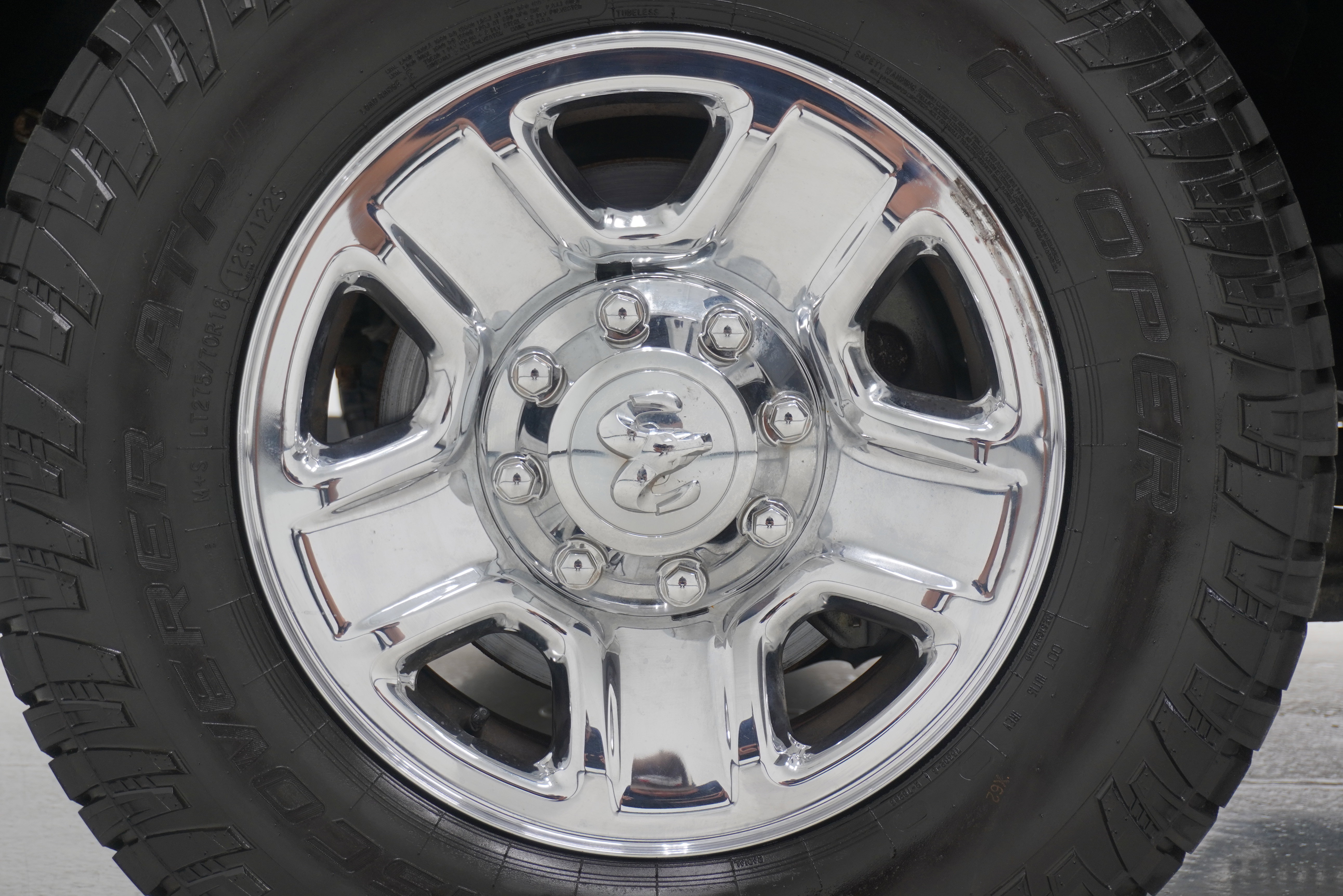 Used 2014 RAM 2500 Tradesman w/ Chrome Appearance Group RWD image 23