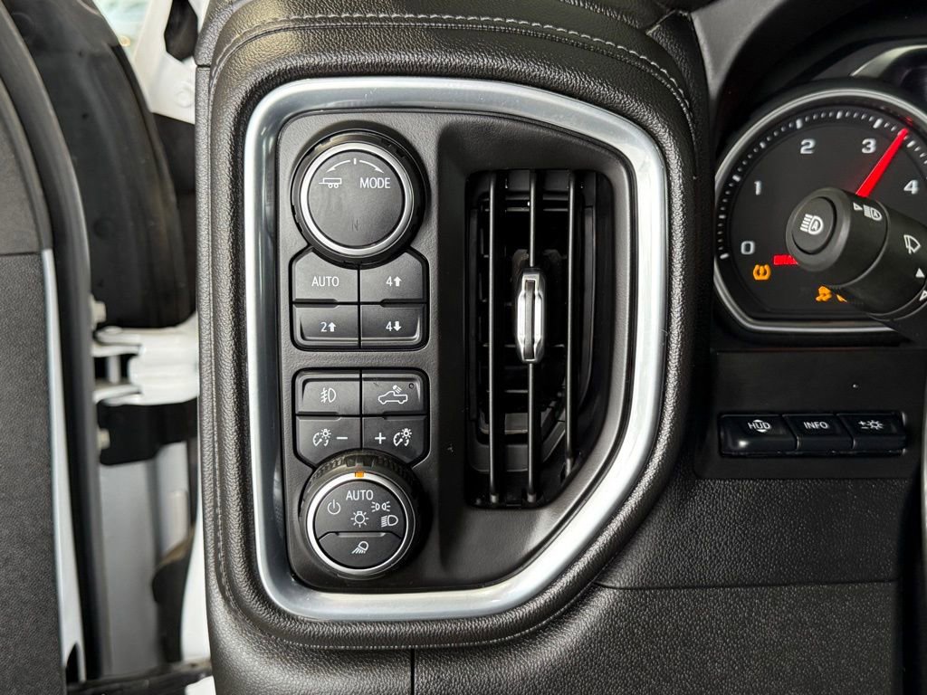 Used 2022 Chevrolet Silverado 2500 LTZ w/ LTZ Premium Package image 22