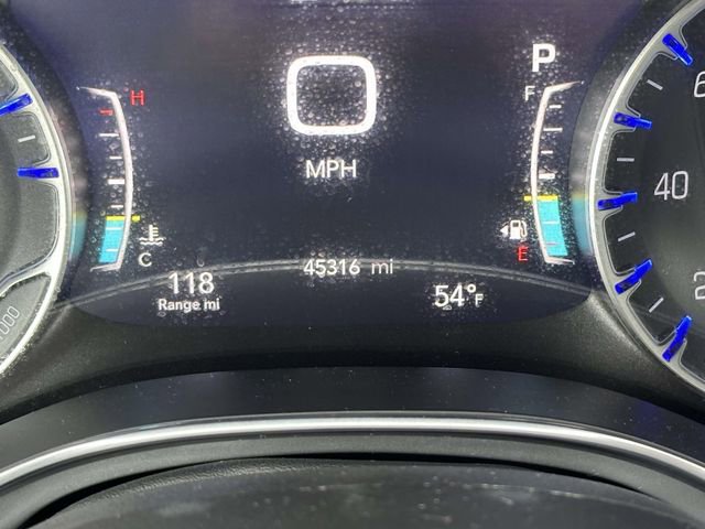 Used 2025 Chrysler Pacifica Limited image 25