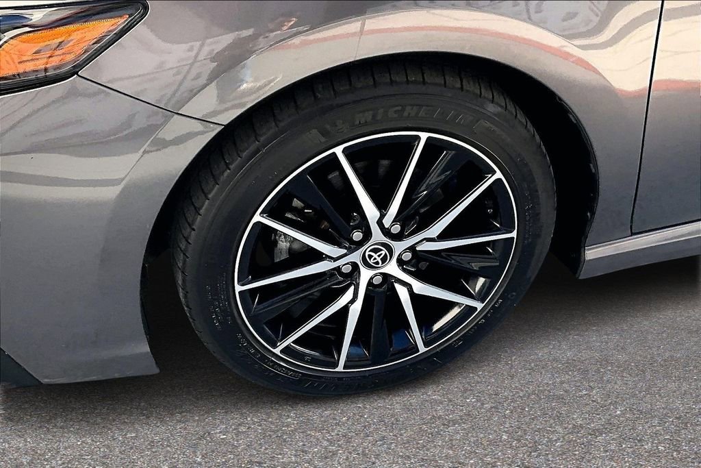 Certified 2022 Toyota Camry SE w/ Convenience Package image 31