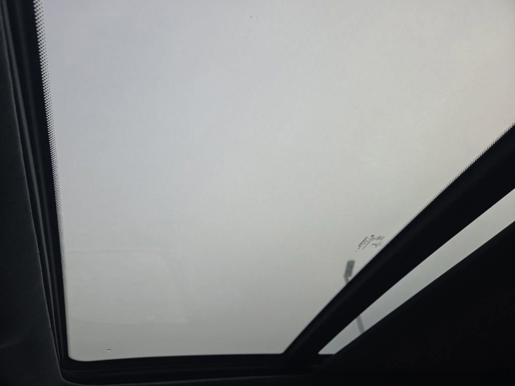 Used 2022 Jeep Grand Wagoneer Series III w/ Rear Seat Video Group 1 image 20