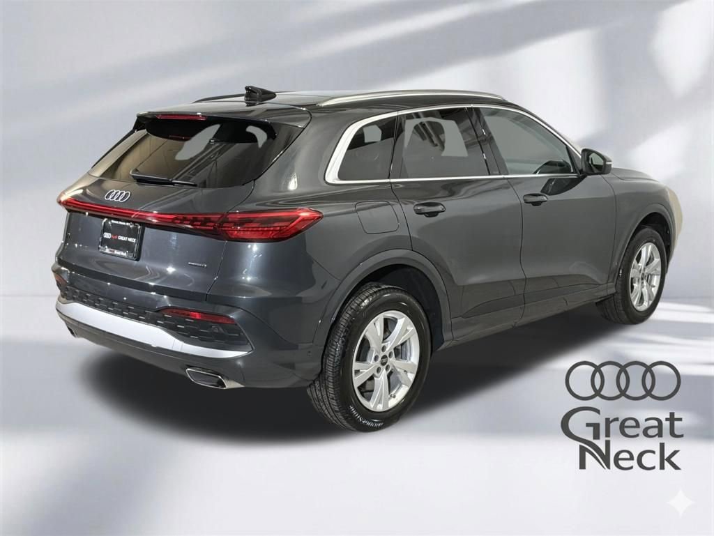 Certified 2025 Audi Q5 Premium w/ Convenience Package image 11