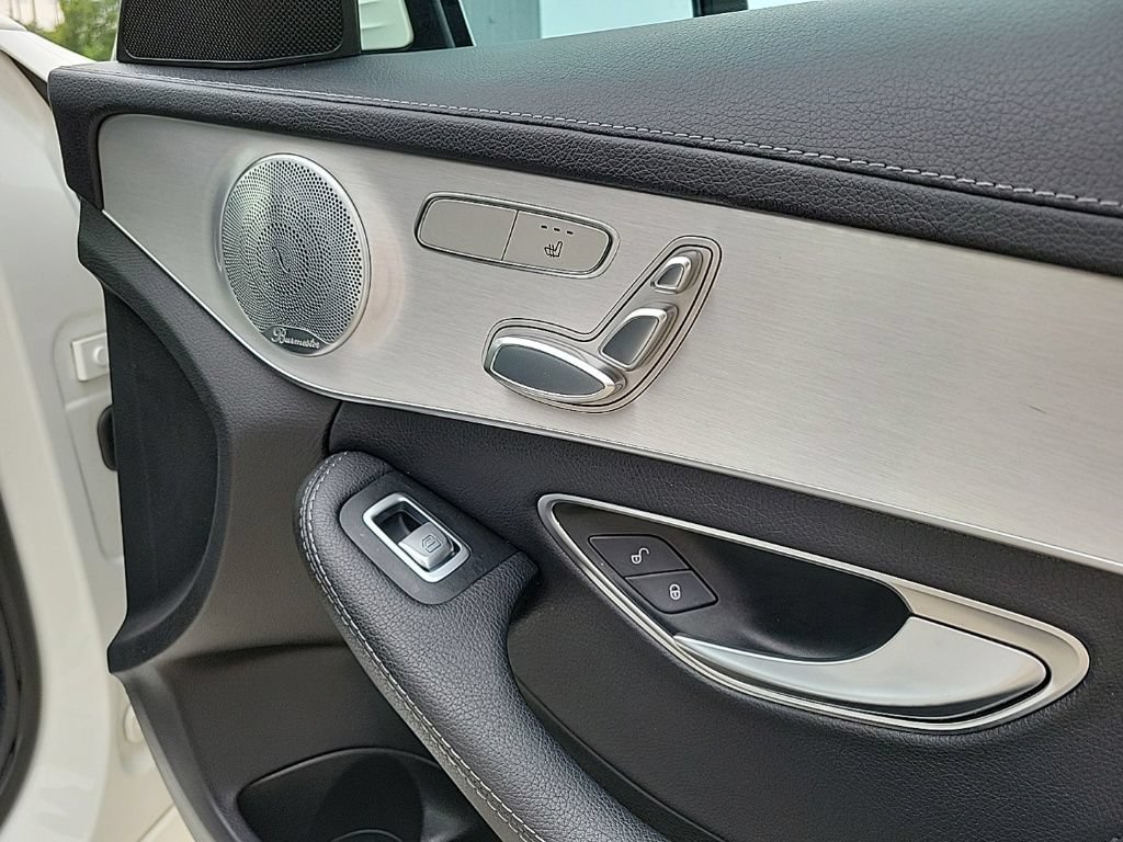 Used 2015 Mercedes-Benz C 300 4MATIC Sedan image 16