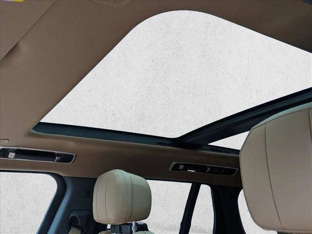 New 2026 Land Rover Range Rover SE image 15