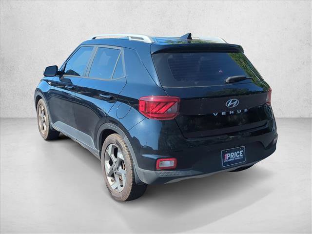 Used 2021 Hyundai Venue SEL w/ Premium Package FWD image 8