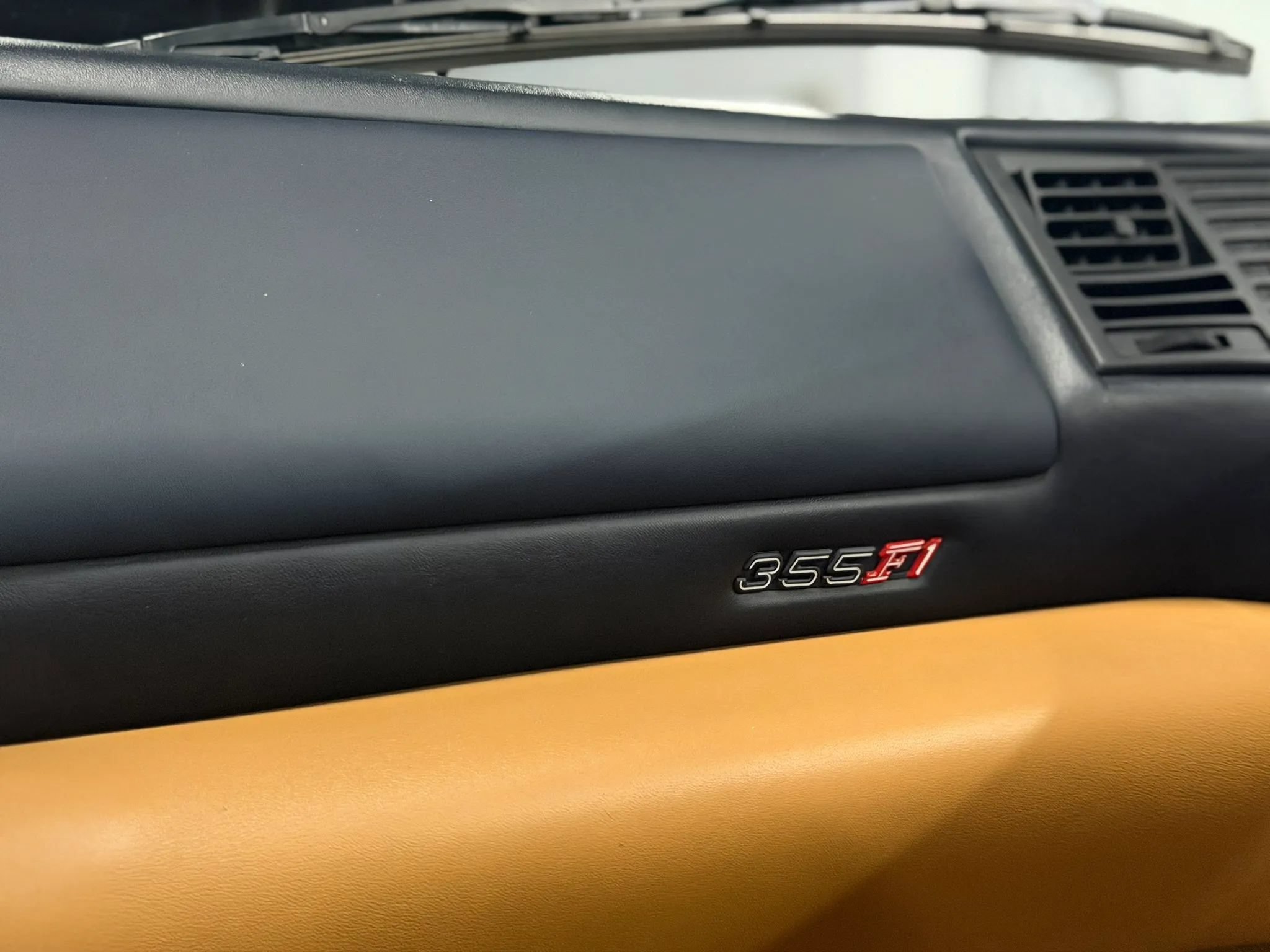 Used 1999 Ferrari F355 Spider RWD image 23