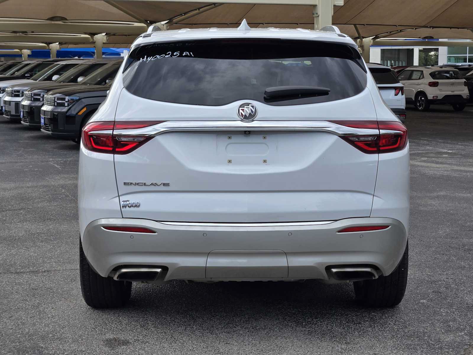 Used 2020 Buick Enclave Premium w/ Sun and Sites Package FWD image 5