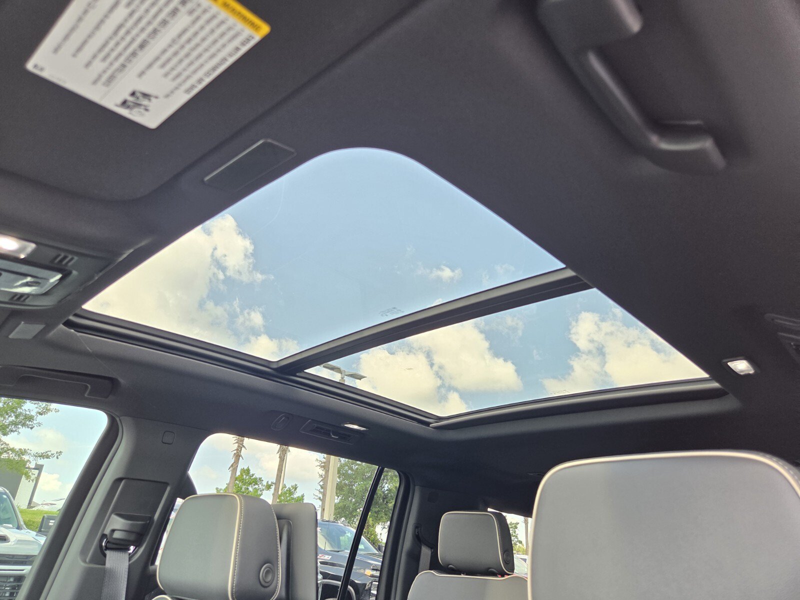 New 2026 Chevrolet Suburban Premier AWD/4WD image 13