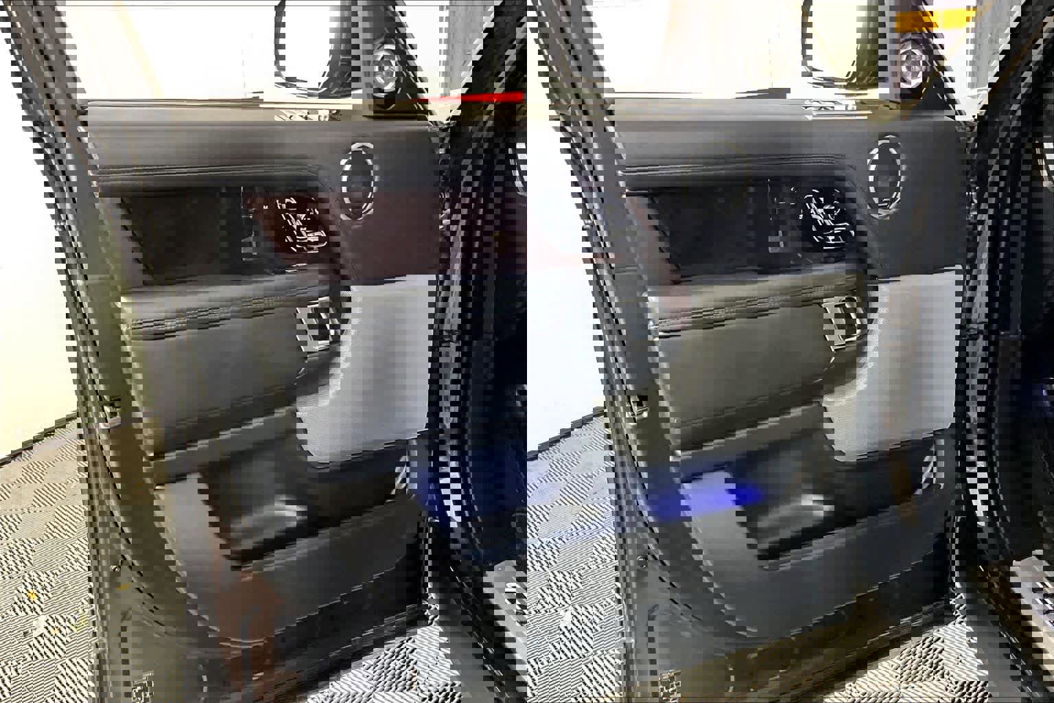 Used 2018 Land Rover Range Rover Supercharged image 20