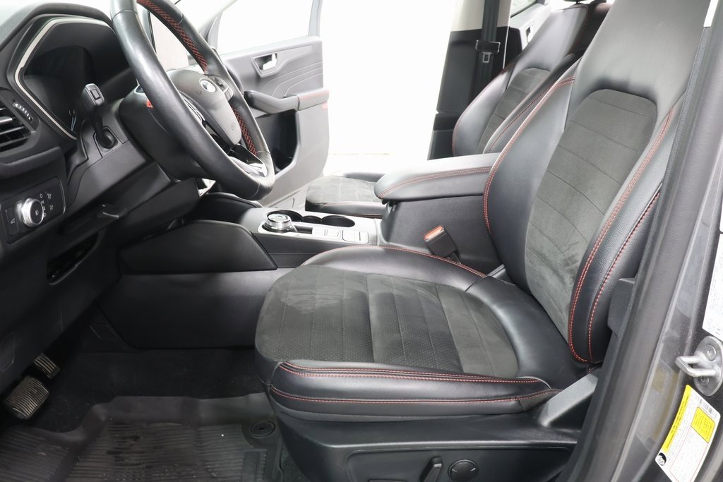 Used 2021 Ford Escape SEL w/ Equipment Group 302A image 21