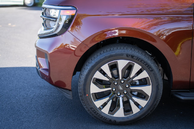 New 2027 Ford Expedition Max Platinum AWD/4WD image 9