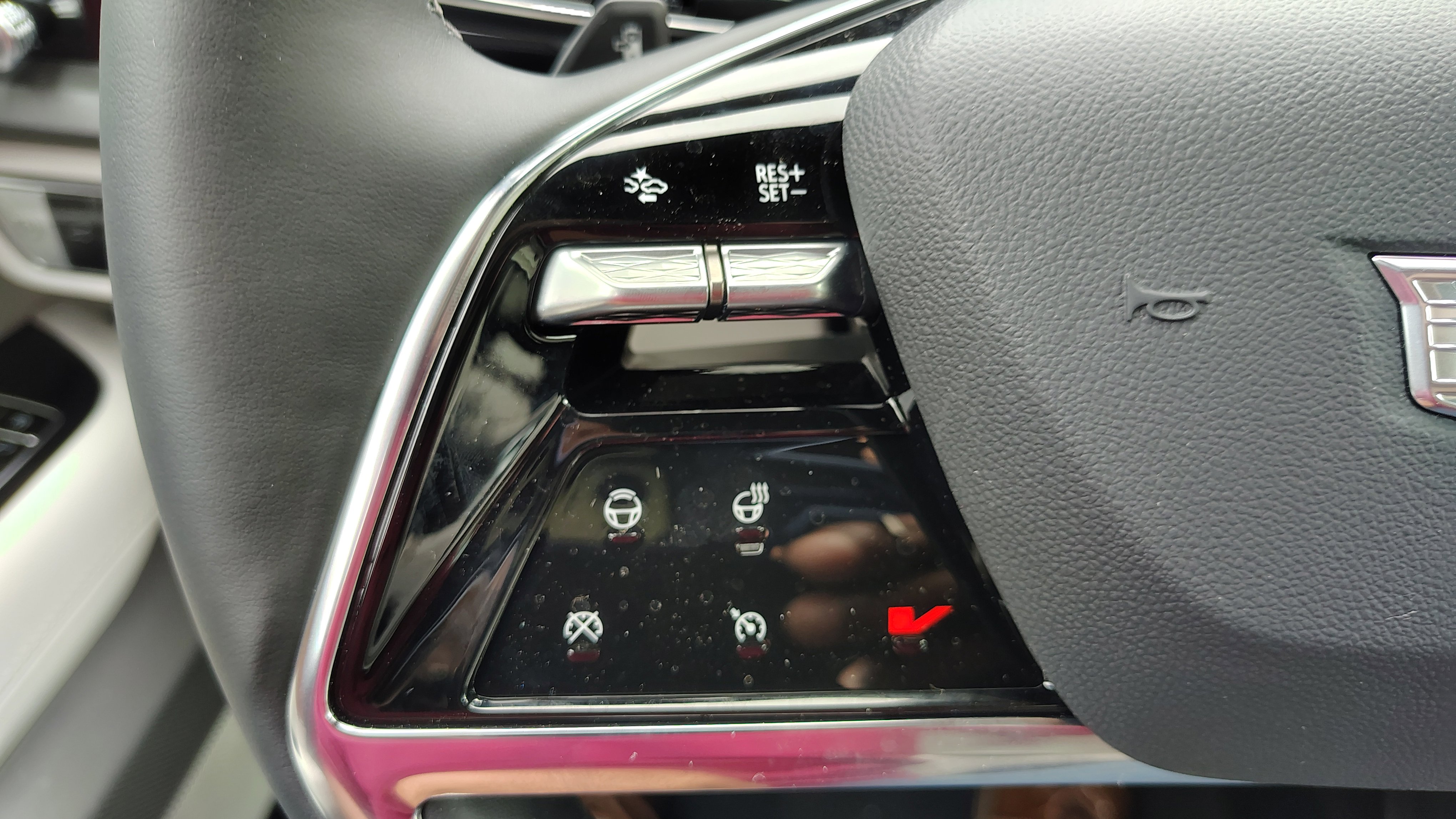 New 2026 Cadillac Vistiq Luxury image 18