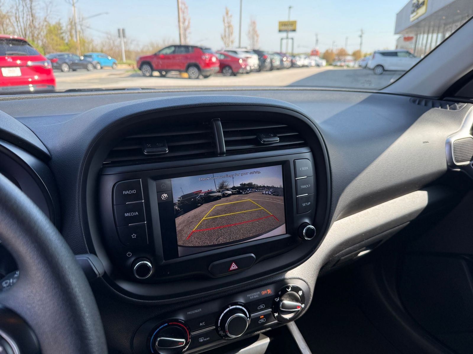 Used 2025 Kia Soul LX w/ LX Technology Package image 24