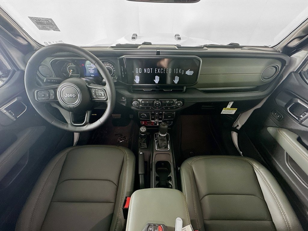 New 2026 Jeep Gladiator Mojave AWD/4WD image 9