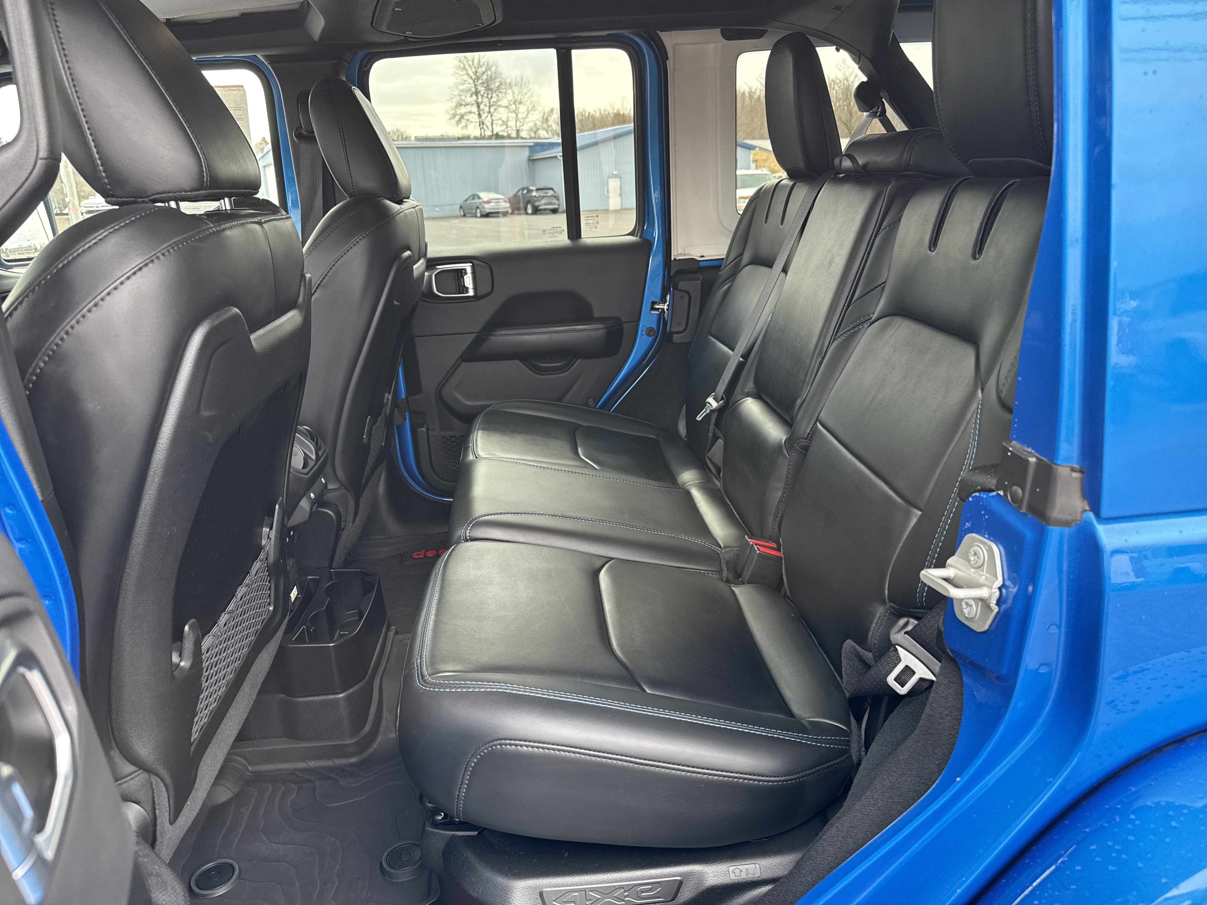 Used 2024 Jeep Wrangler Unlimited Rubicon 4xe image 13