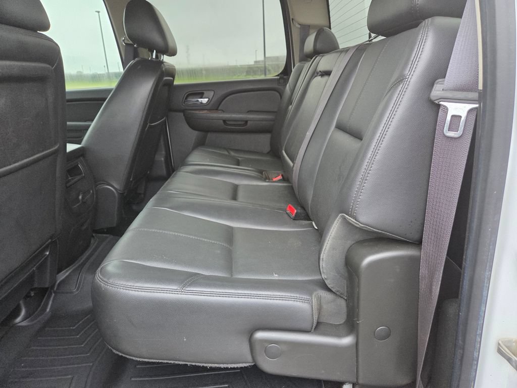 Used 2013 GMC Sierra 2500 SLT w/ Suspension Package, Off-Road AWD/4WD image 47