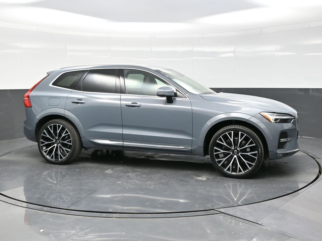 Used 2022 Volvo XC60 B6 Inscription w/ Advanced Package image 8