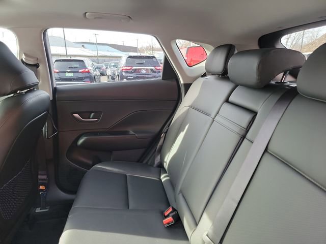 Used 2025 Hyundai Kona Limited image 22