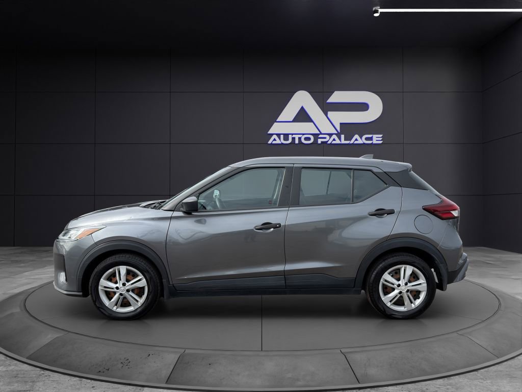 Used 2023 Nissan Kicks S FWD image 7