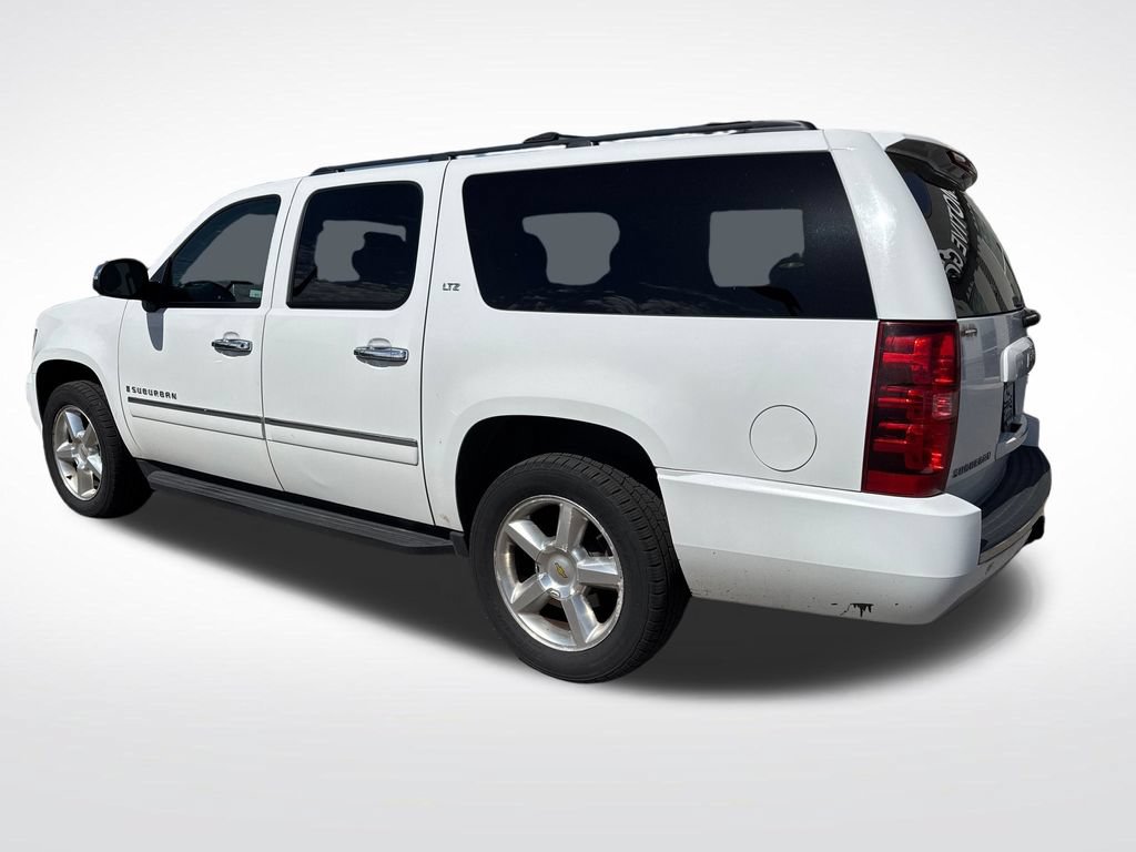 Used 2009 Chevrolet Suburban LTZ AWD/4WD image 3