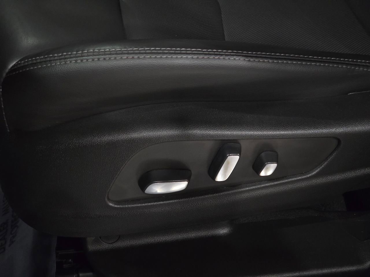 Used 2023 Cadillac XT5 Premium Luxury image 24