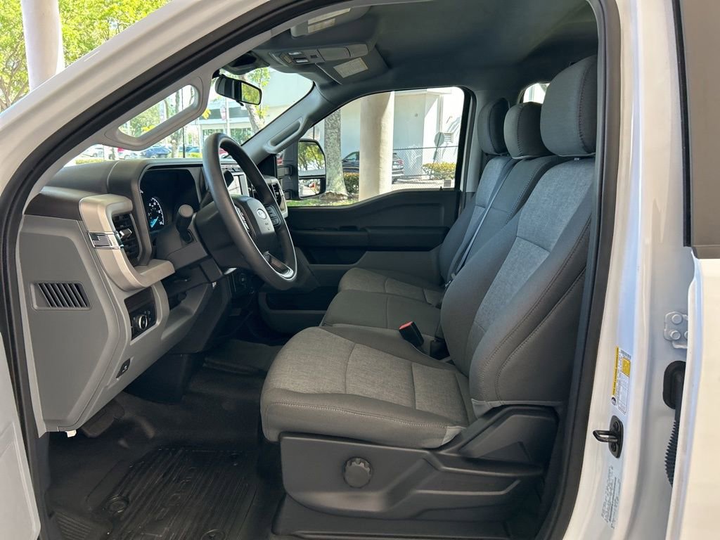 Used 2024 Ford F350 XL w/ 360-Degree Camera Package image 5