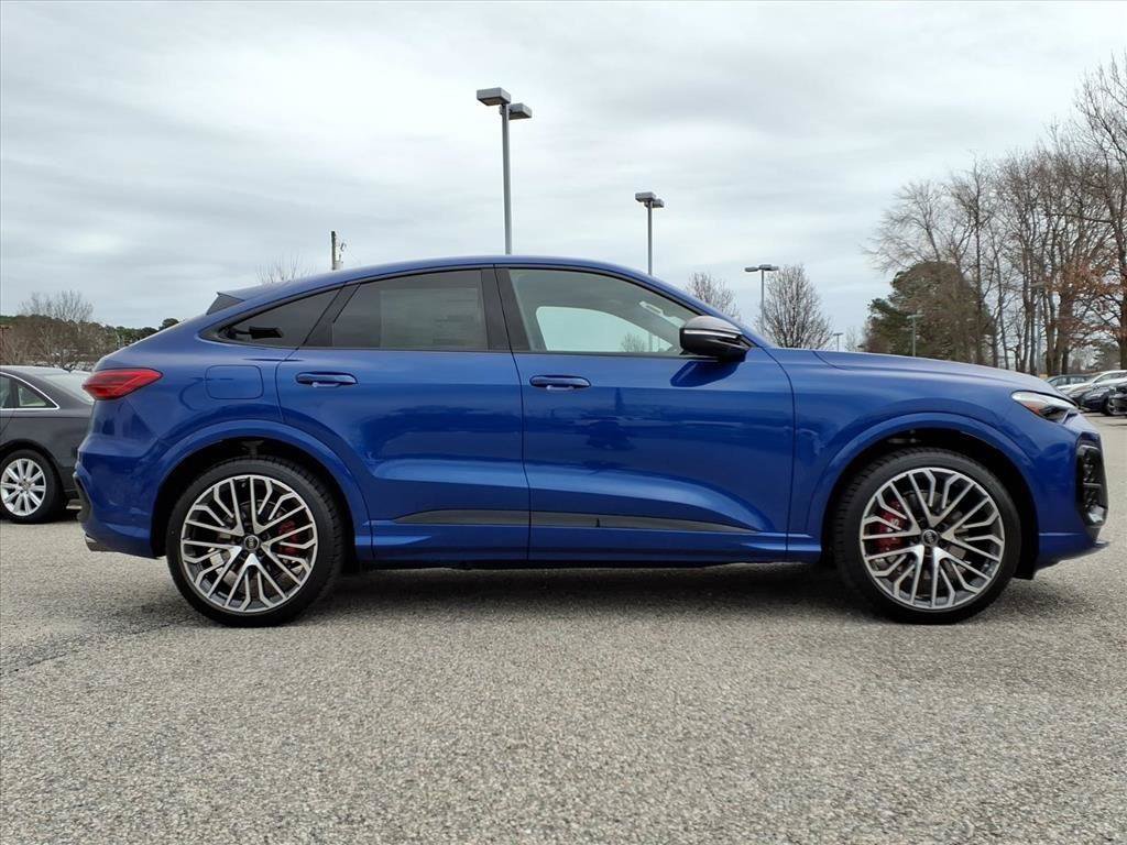 New 2025 Audi SQ5 Premium Plus AWD/4WD image 6