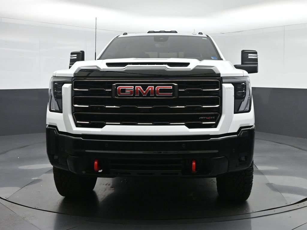 Used 2025 GMC Sierra 2500 AT4X AWD/4WD image 2