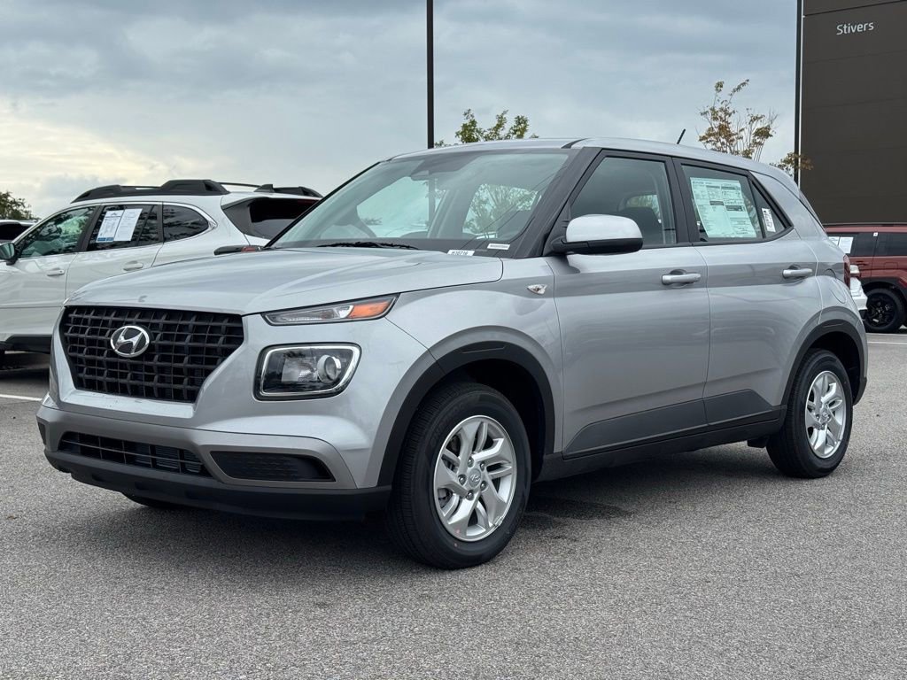 Used 2026 Hyundai Venue SE image 7