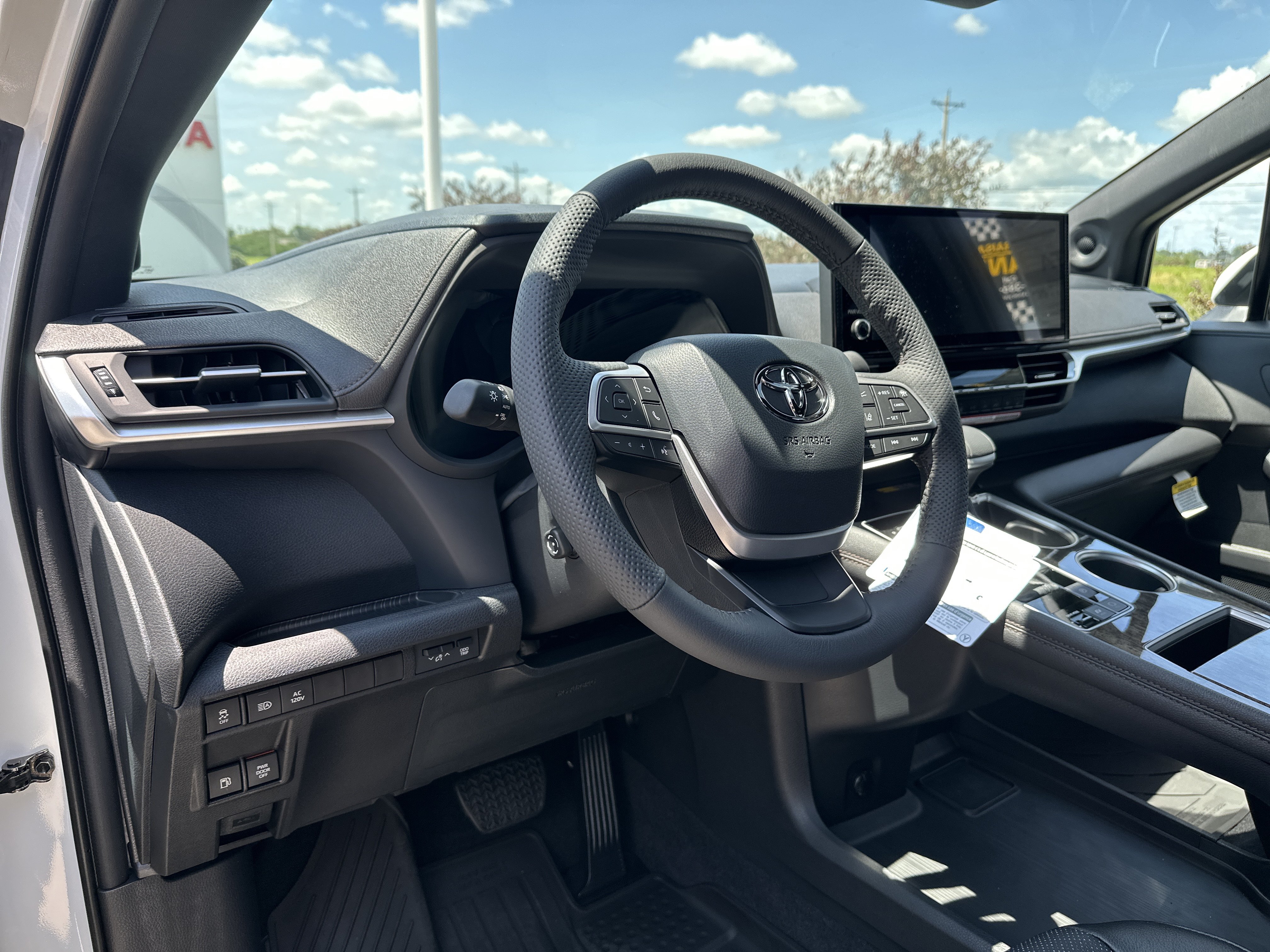 New 2026 Toyota Sienna Limited AWD/4WD image 15