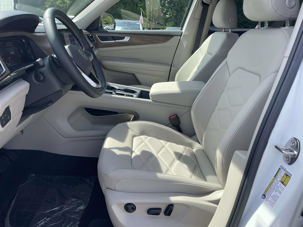 New 2026 Volkswagen Atlas SE FWD image 17
