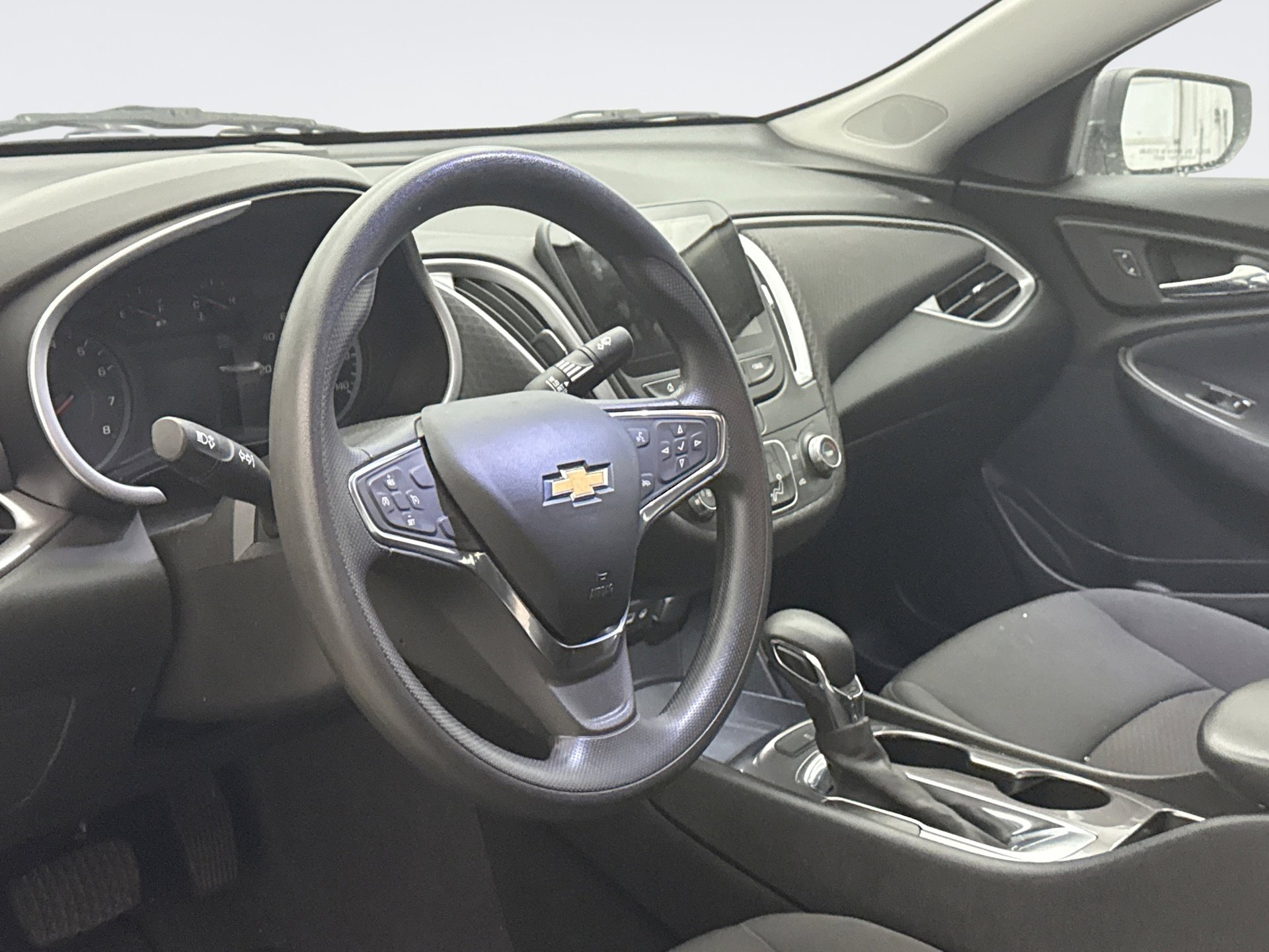 Used 2021 Chevrolet Malibu LS image 7