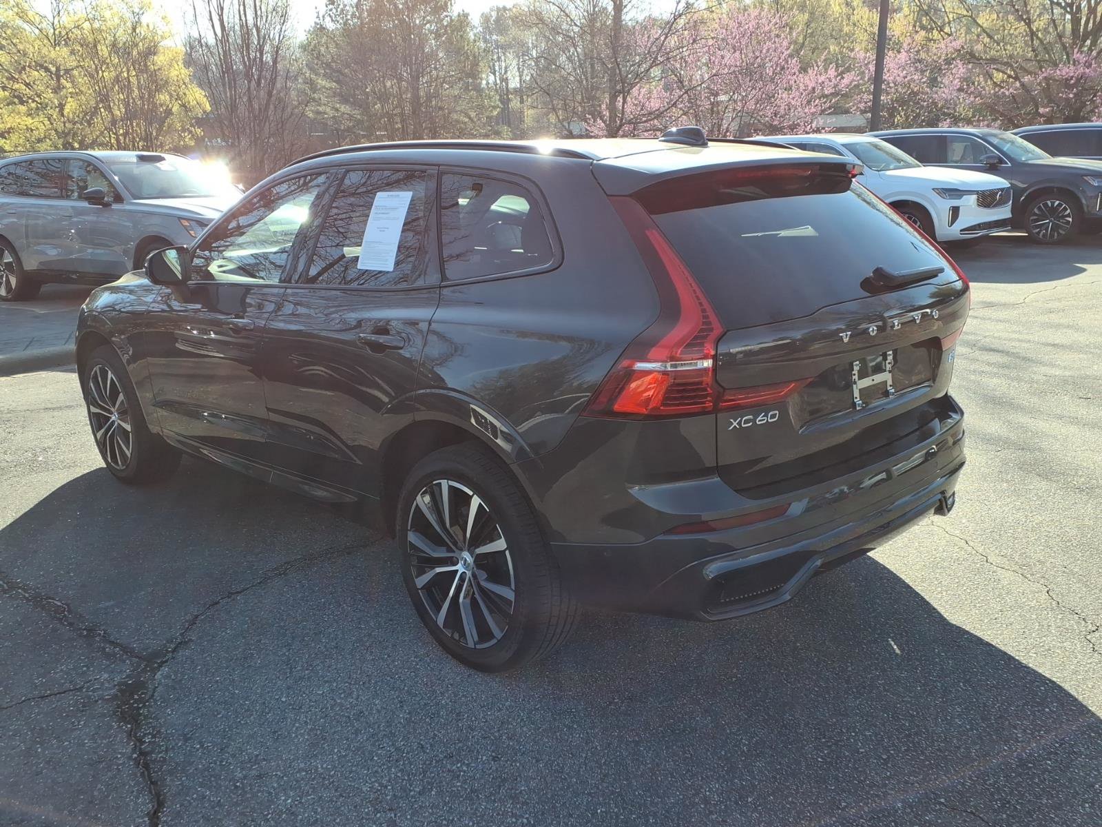Certified 2025 Volvo XC60 B5 Plus AWD/4WD image 7
