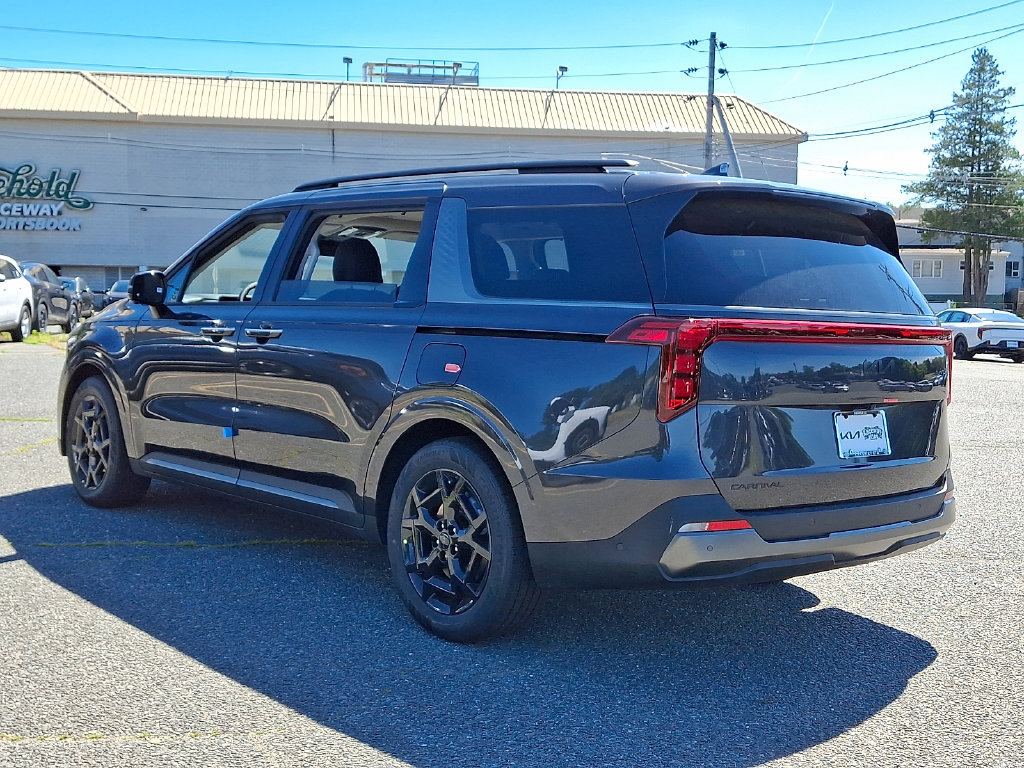 New 2026 Kia Carnival SX w/ SX Dark Edition Package FWD image 3