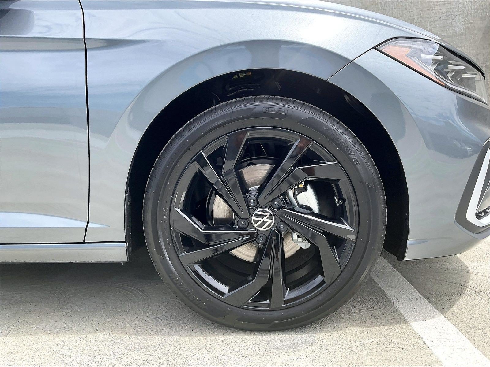 New 2026 Volkswagen Jetta SE FWD image 10