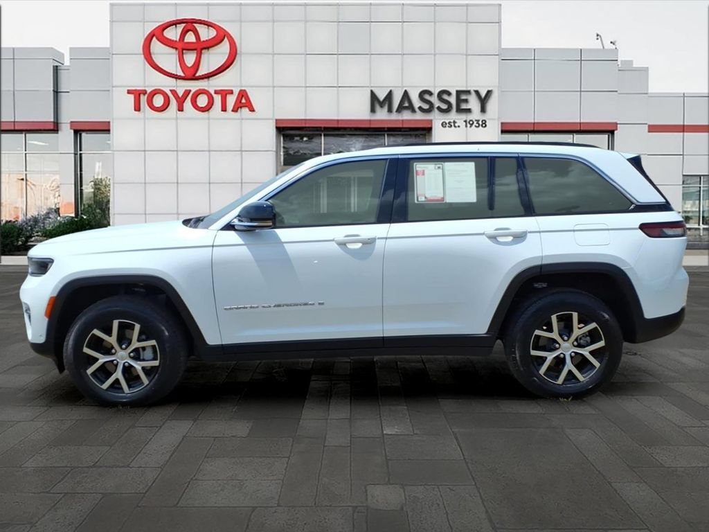 Used 2025 Jeep Grand Cherokee Limited w/ Luxury Tech Group II AWD/4WD image 6