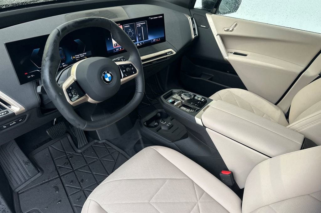 New 2026 BMW iX xDrive60 w/ Premium Package image 9