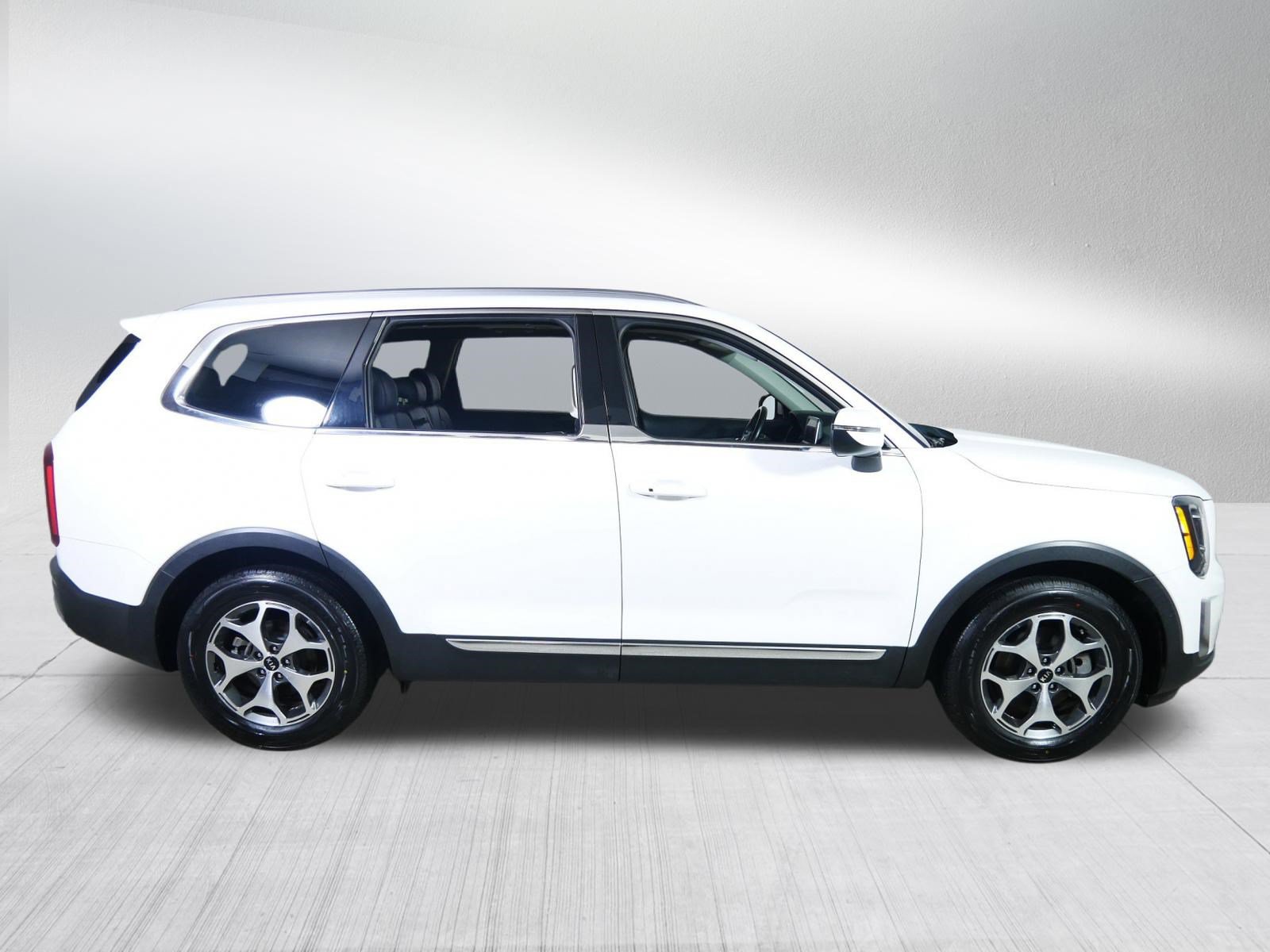Used 2020 Kia Telluride EX w/ Towing Package FWD image 8