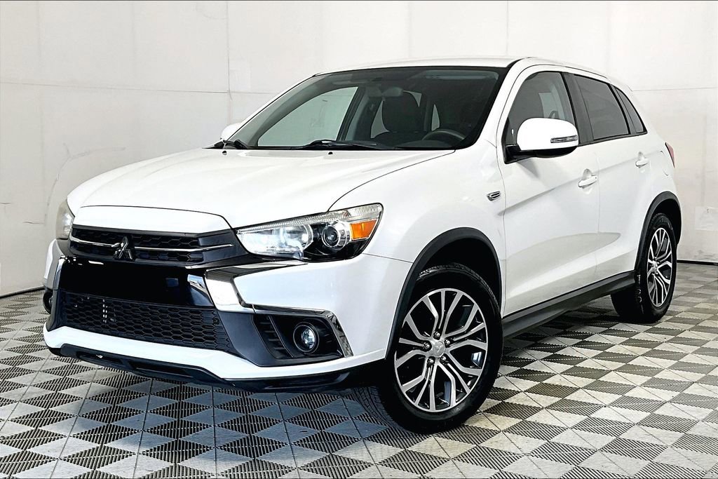 Used 2019 Mitsubishi Outlander Sport LE image 2