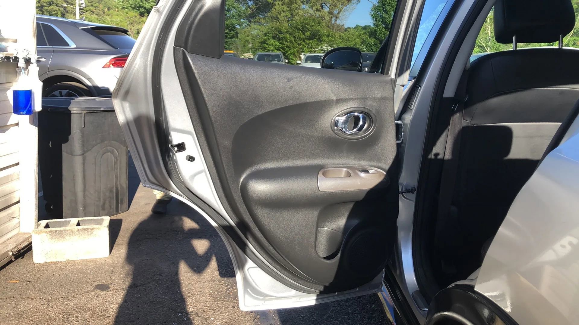 Used 2011 Nissan Juke SL image 24