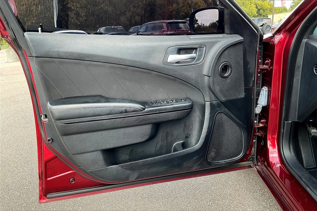 Used 2021 Dodge Charger SXT w/ Blacktop Package image 22
