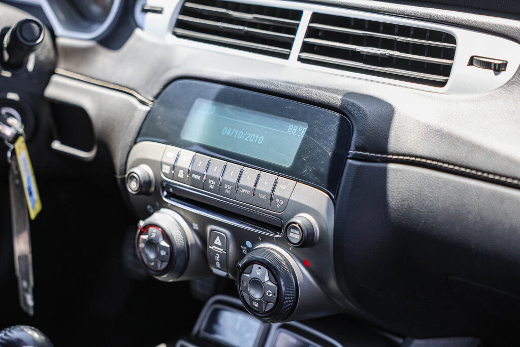 Used 2012 Chevrolet Camaro SS RWD image 5