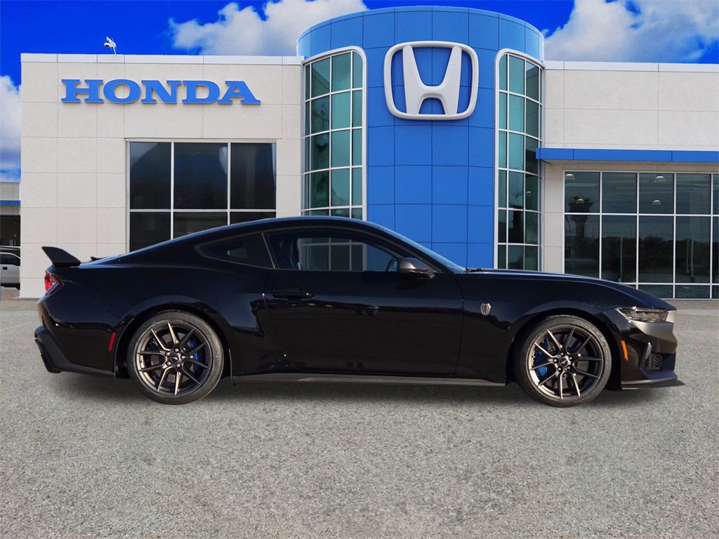 Used 2025 Ford Mustang Dark Horse w/ Dark Horse Handlin Package image 2